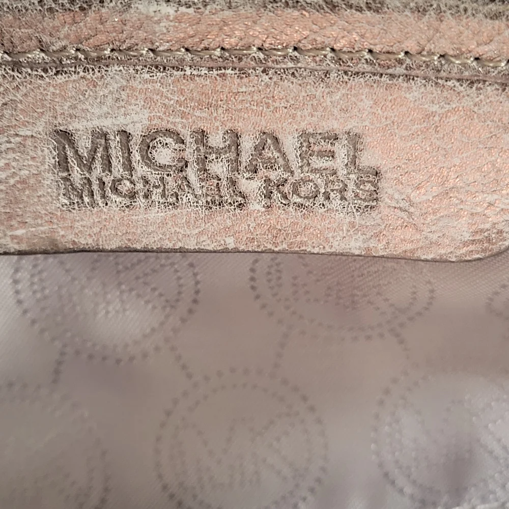 Michael Kors Webster metallic ruched leather clutch/shoulder bag NWOT